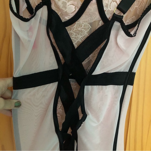 Seven ‘til Midnight Women's Lace Fitted Chemise Mini Dress &Thong Size Medium - Picture 9 of 15